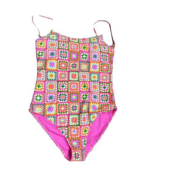 PINK LILY Women’s One Piece Crochet Print Bathing Suit Size Medium - Picture 1 of 7